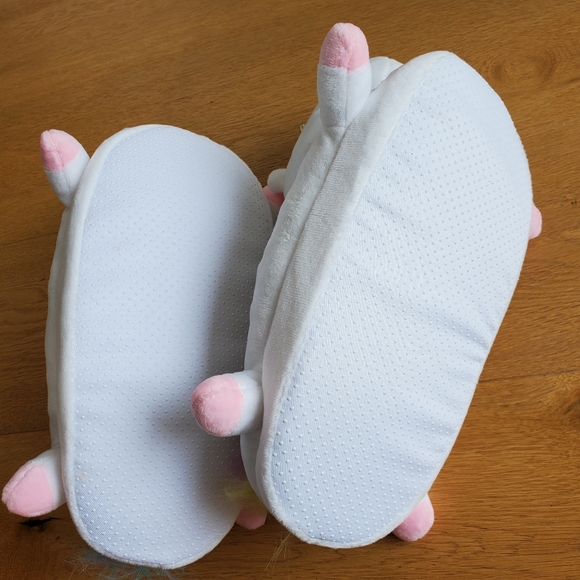 Unicorn fluffy slippers size 8-10 - Picture 4 of 4
